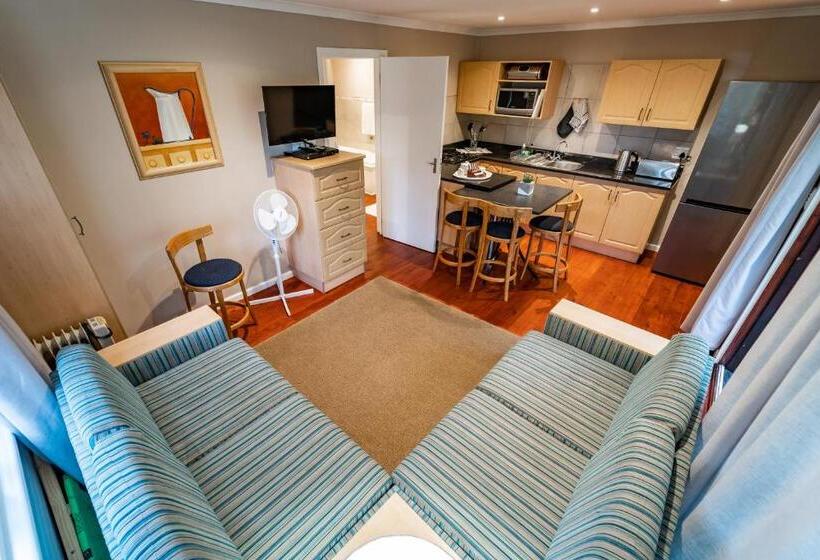 Шале 1 Спальня, Gooderson Knysna Chalets