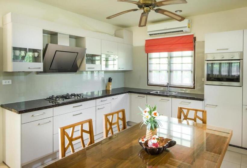 3 베드룸 디럭스 빌라, Idyllic Samui Beach Villa Resort