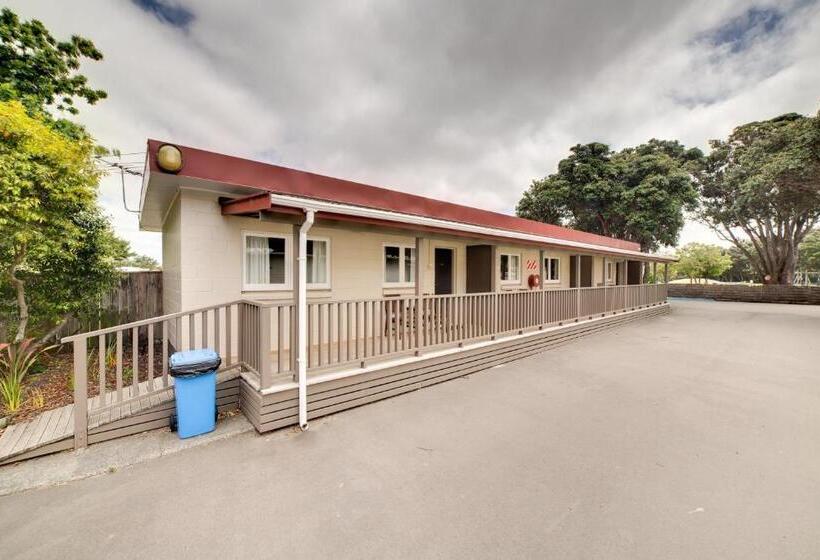 Семейный Номер Совместный Санузел, Wellington Top 10 Holiday Park