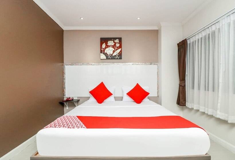Deluxe Szoba, Natural Beach Hotel Pattaya
