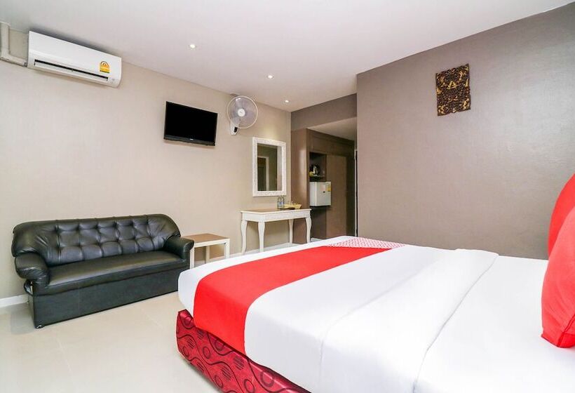 Deluxe Szoba, Natural Beach Hotel Pattaya