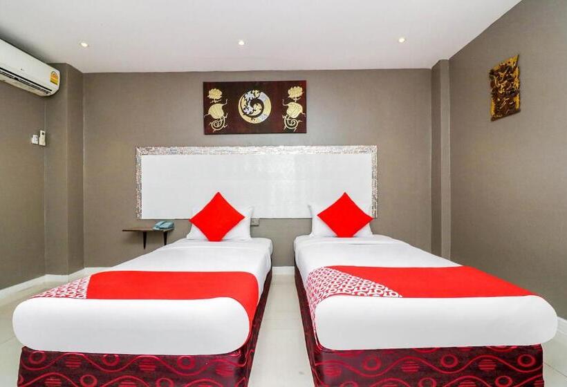 Havuz Manzaralı Standart Oda, Natural Beach Hotel Pattaya