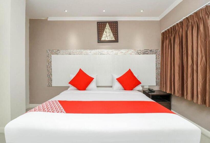 Lakosztály, Natural Beach Hotel Pattaya