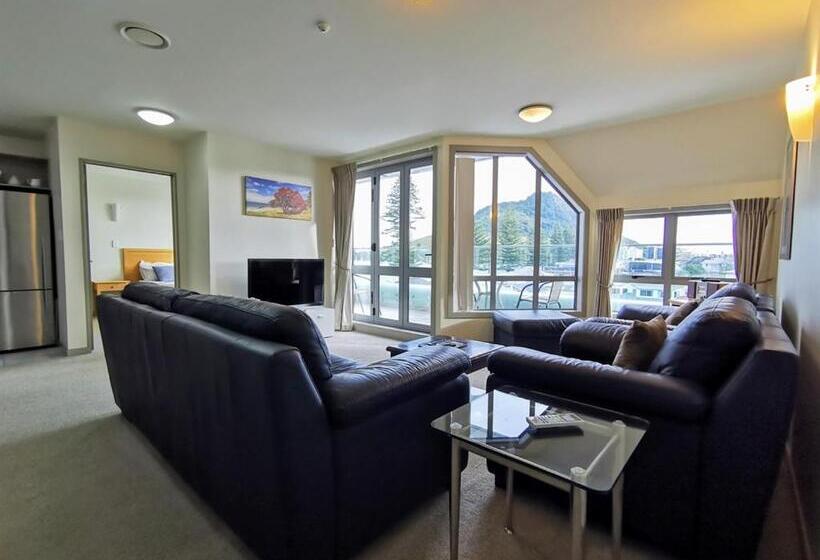 آپارتمان 1 خوابه با چشم‌انداز, The Anchorage Apartments