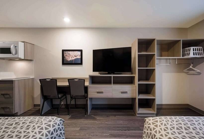 Люкс, Woodspring Suites Wixom   Novi