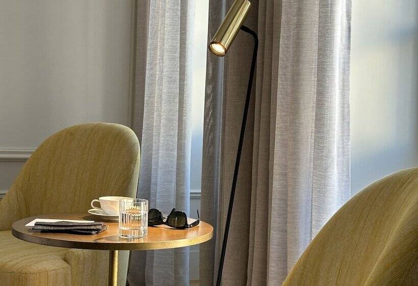발코니 디럭스 룸, The Dolli At Acropolis, A Hotel To Live