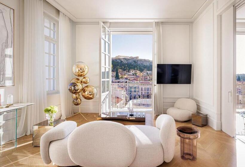 스위트, The Dolli At Acropolis, A Hotel To Live