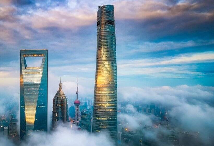 سوئیت با چشم‌انداز, J Hotel, Shanghai Tower   Above All Else, Overlooking The Bund