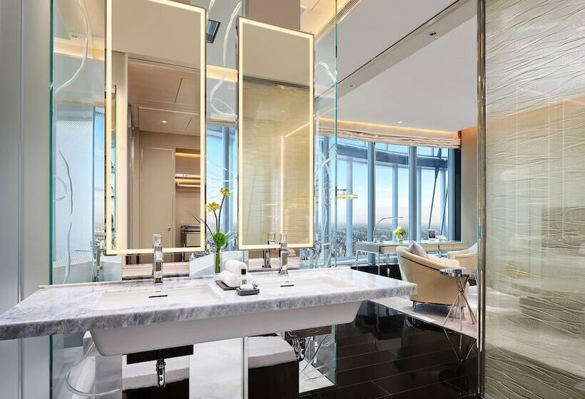سوییت, J Hotel, Shanghai Tower   Above All Else, Overlooking The Bund