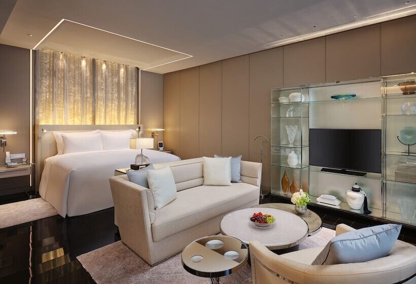 اتاق پرمیوم, J Hotel, Shanghai Tower   Above All Else, Overlooking The Bund
