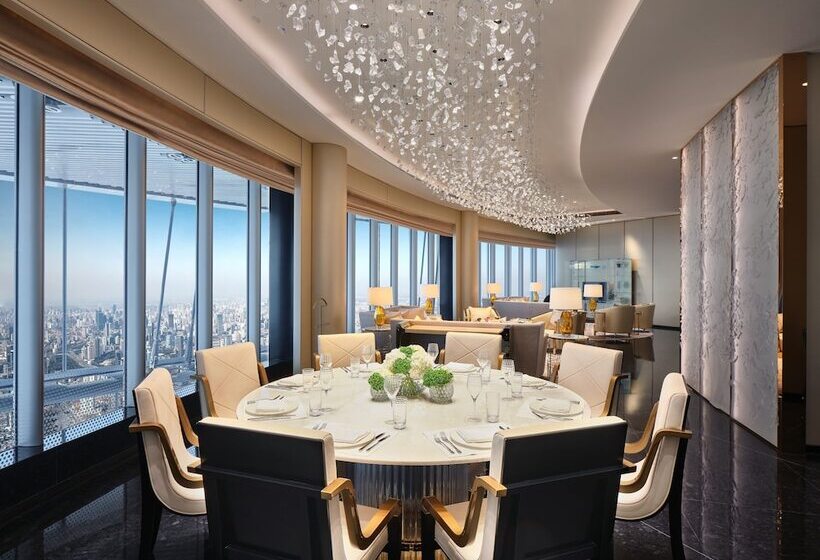 سوییت, J Hotel, Shanghai Tower   Above All Else, Overlooking The Bund