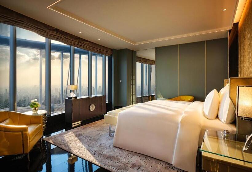 سوییت, J Hotel, Shanghai Tower   Above All Else, Overlooking The Bund