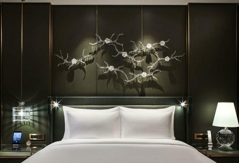 اتاق استاندارد با تخت بزرگ, J Hotel, Shanghai Tower   Above All Else, Overlooking The Bund