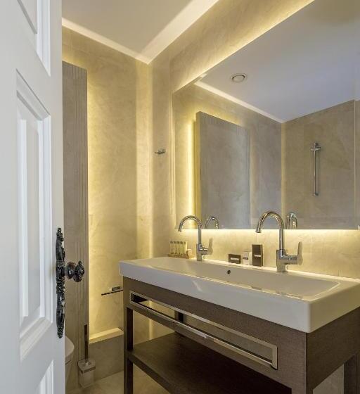 جناح ديلوكس, 3 Sixty Hotel & Suites