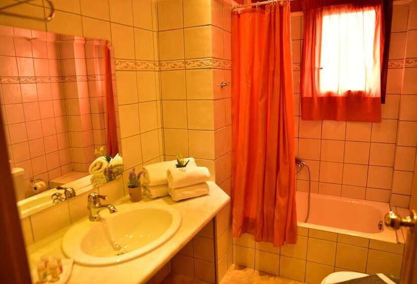 Family Suite, Mont Helmos