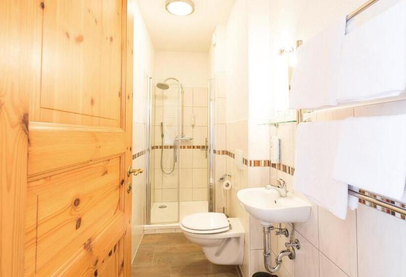 Номер Стандарт, Spreewaldschule @swarmhotels