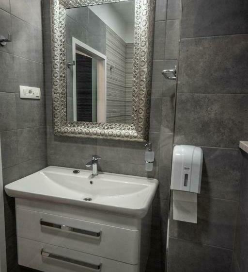 اتاق لوکس, Center Luxury Rooms 3