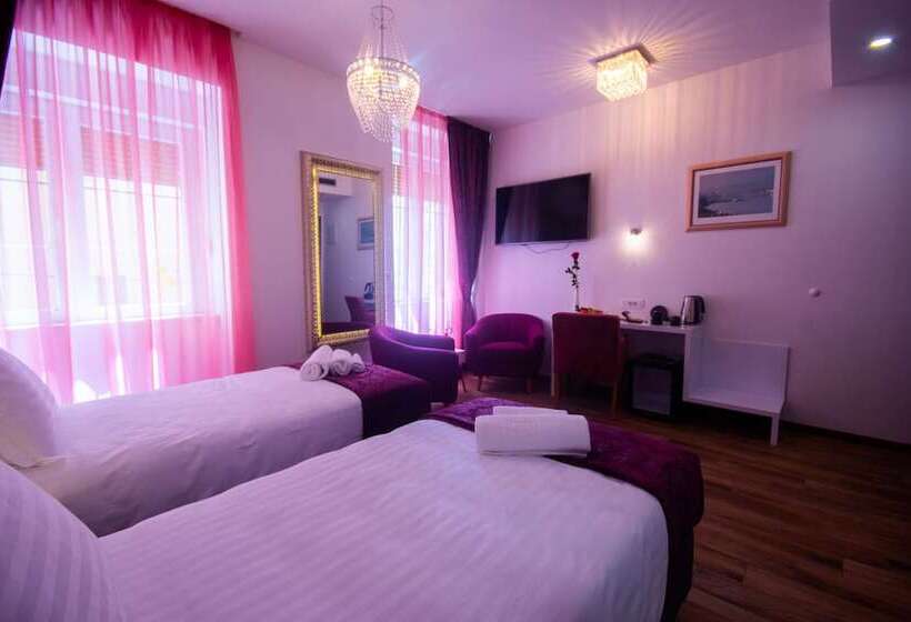 اتاق لوکس, Center Luxury Rooms 3