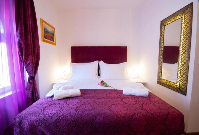 اتاق لوکس, Center Luxury Rooms 3