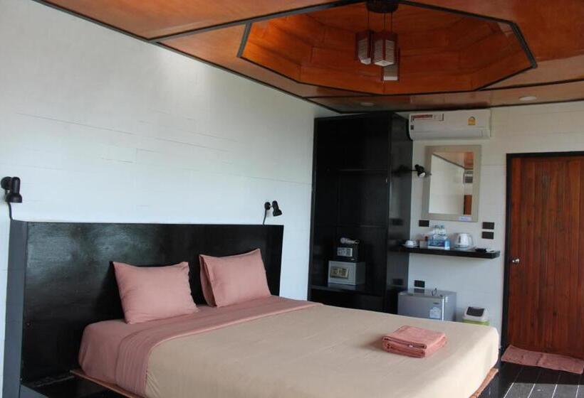 Бунгало Deluxe, The Cobble Beach Hotel  Phi Phi Island