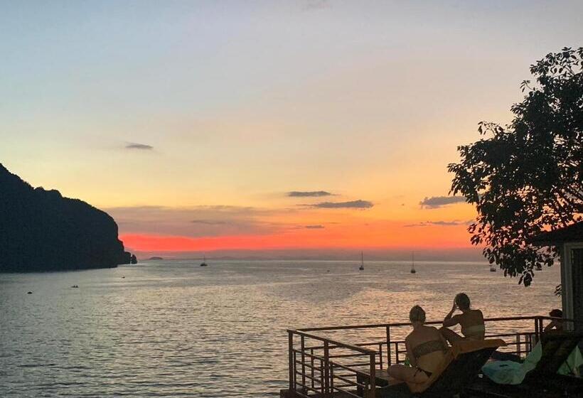 Семейный Номер Вид на Море, The Cobble Beach Hotel  Phi Phi Island