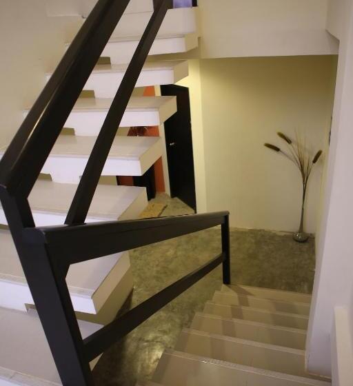 ویلای 3 خوابه, Me Hotel & Villas   Montañita Estates