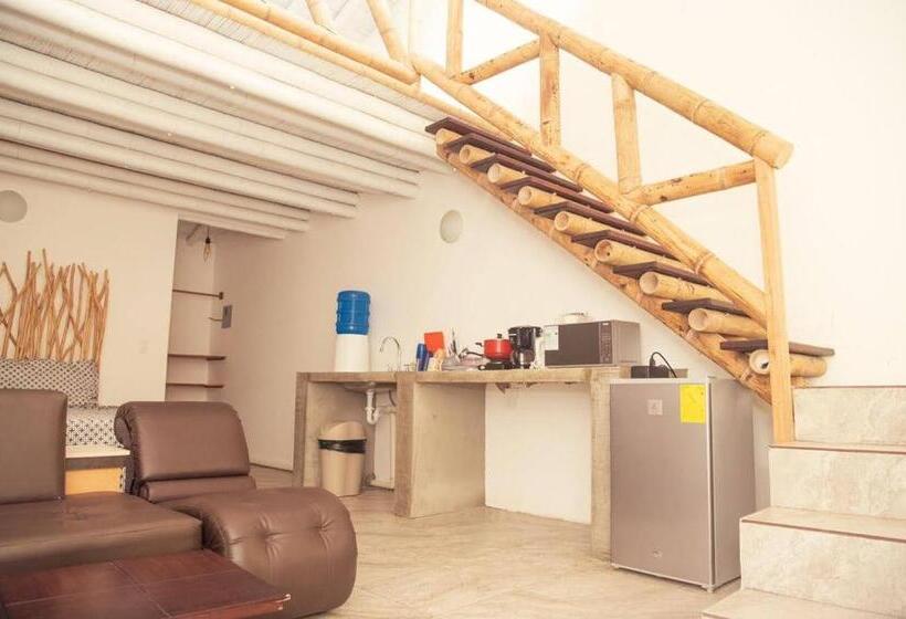 سوییت با چشم‌انداز باغ, Me Hotel & Villas   Montañita Estates