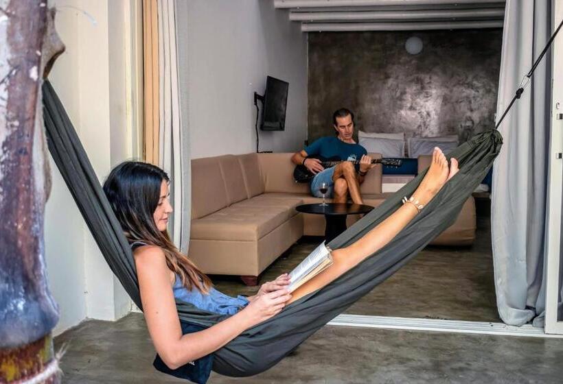 سوییت با چشم‌انداز باغ, Me Hotel & Villas   Montañita Estates