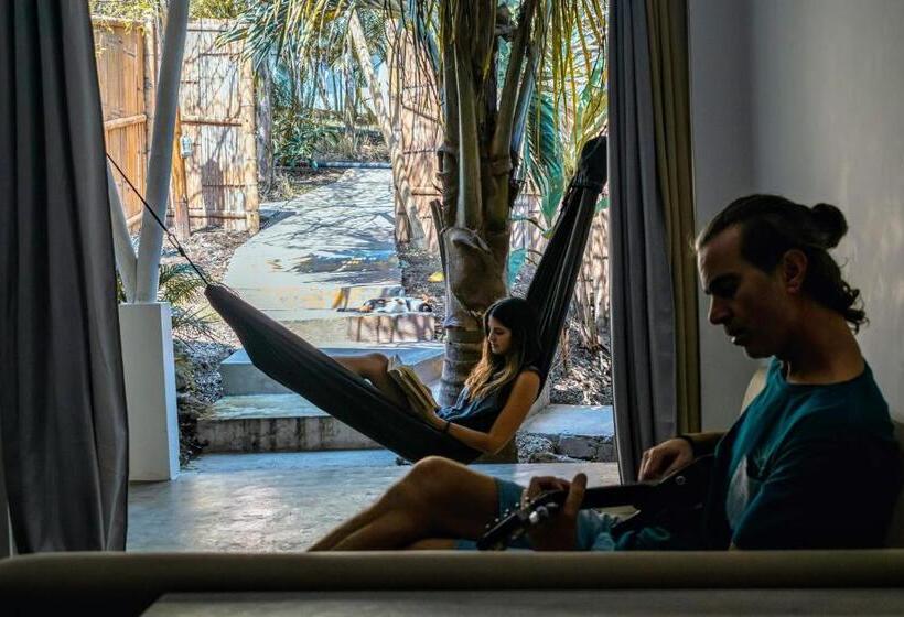 سوییت با چشم‌انداز باغ, Me Hotel & Villas   Montañita Estates