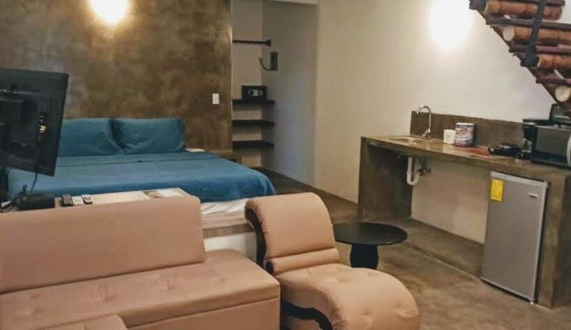 سوییت با چشم‌انداز باغ, Me Hotel & Villas   Montañita Estates