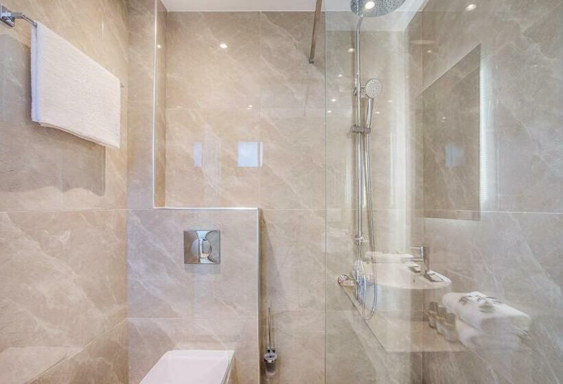 Номер Стандарт Вид на Бассейн, Alexmare Hotel Fourka