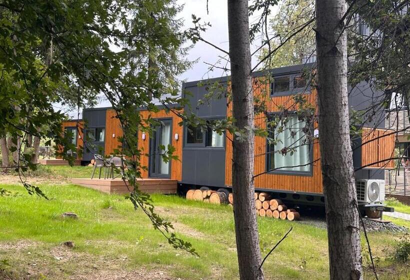 패밀리 방갈로, Arietes Marmont Resort