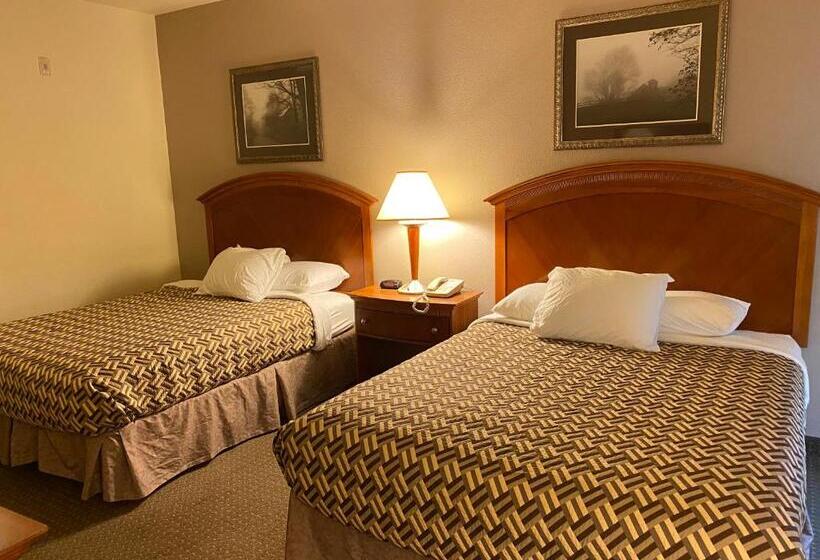 Номер Стандарт, A Riverside Inn Travelodge By Wyndham