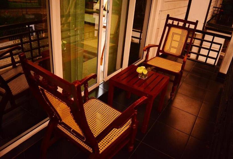 اتاق استاندارد با بالکن, Unique Cottages
