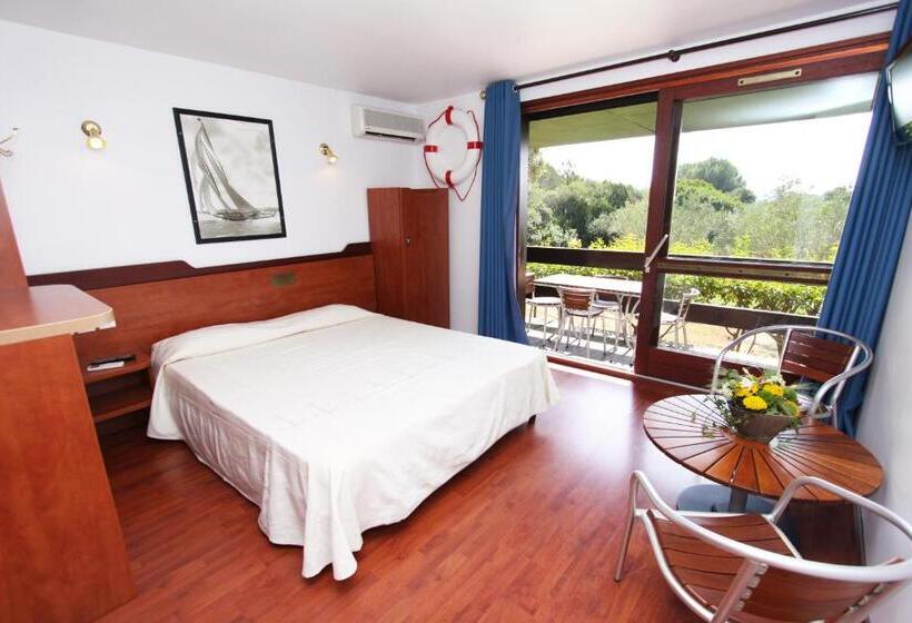 استودیوی سوپریور, Residence Castell'Verde
