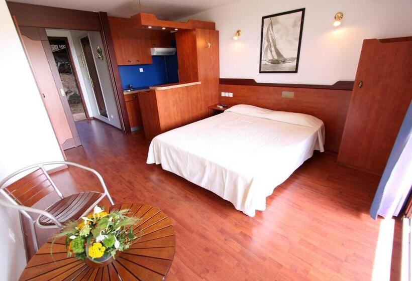 استودیوی استاندارد, Residence Castell'Verde