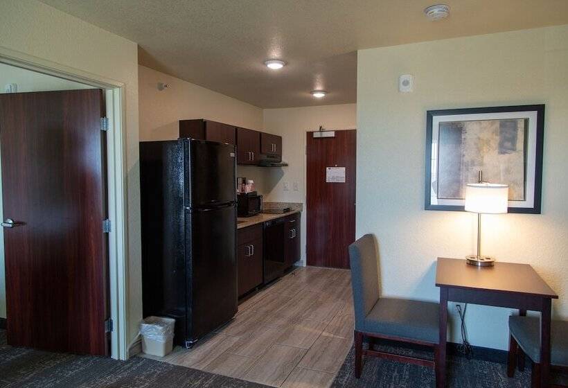 Люкс, Cobblestone Inn & Suites  Springfield