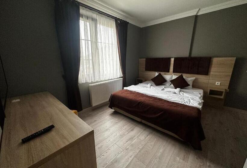 Четырехместный Номер Deluxe, Puğari Otel