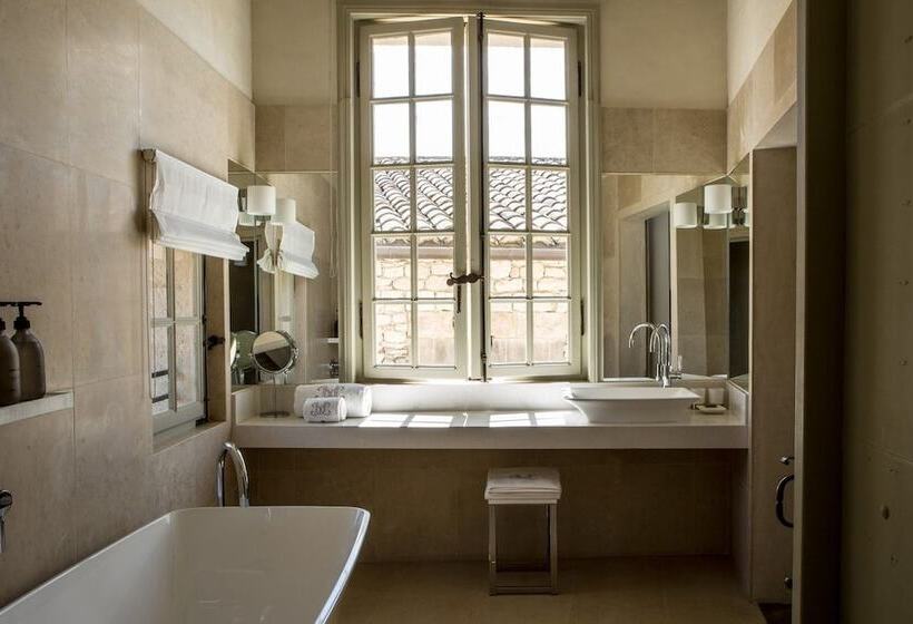اتاق لوکس, La Maison D'uzès Relais & Châteaux