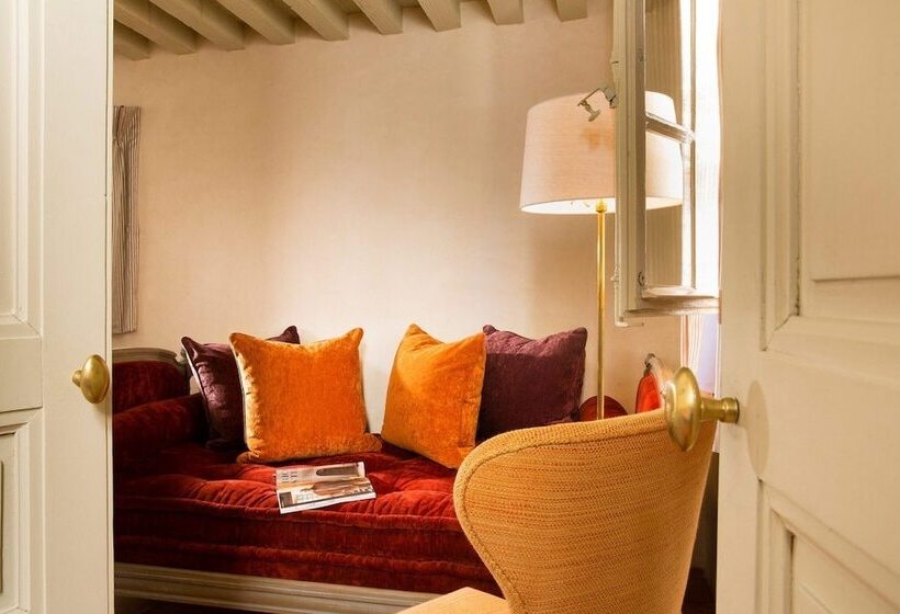 سوییت جونیور, La Maison D'uzès Relais & Châteaux