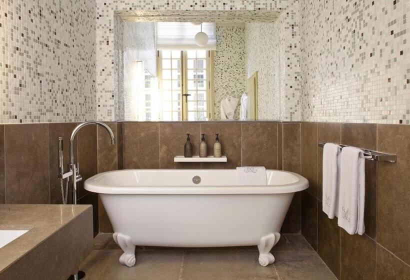 سوییت, La Maison D'uzès Relais & Châteaux