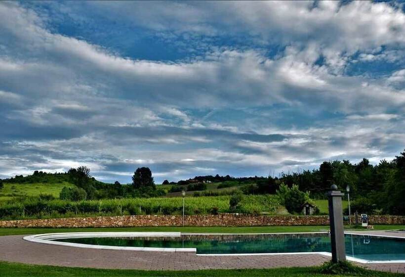 标准间, Monferrato Resort
