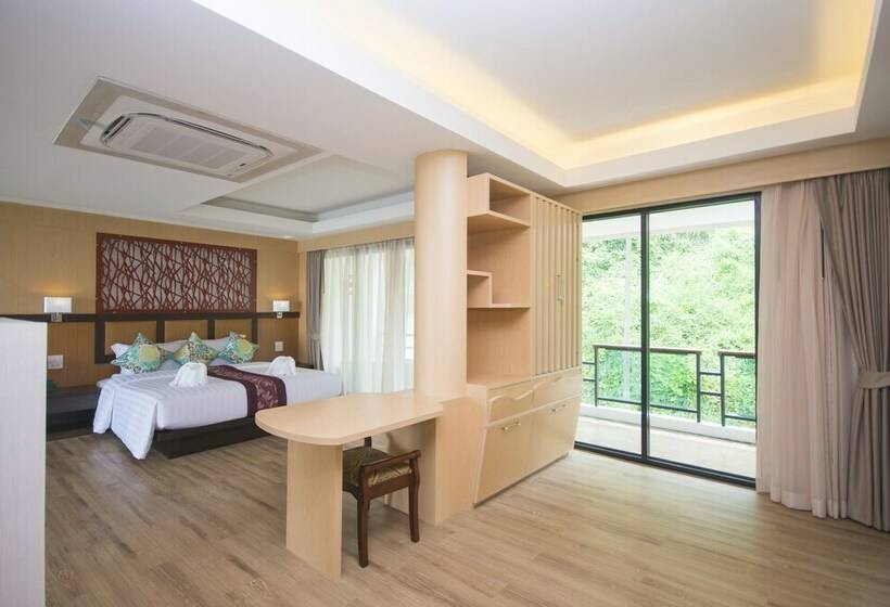 스위트 킹사이즈 침대, Phi Phi Nice Beach Hotel Hip