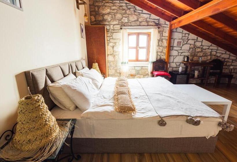 オーシャンビューデラックスルーム, Lavantali Konak  Taşev Otel Ve Restoran