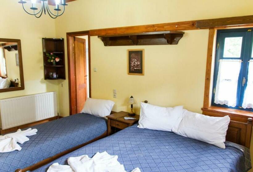 اتاق استاندارد سه نفره, Napoleon Zaglis Guesthouse
