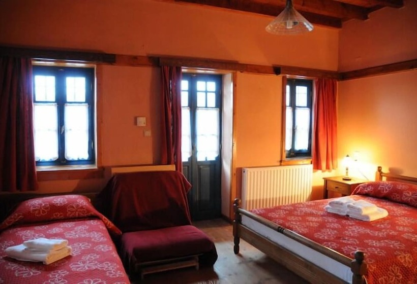 اتاق استاندارد چهار تخته, Napoleon Zaglis Guesthouse