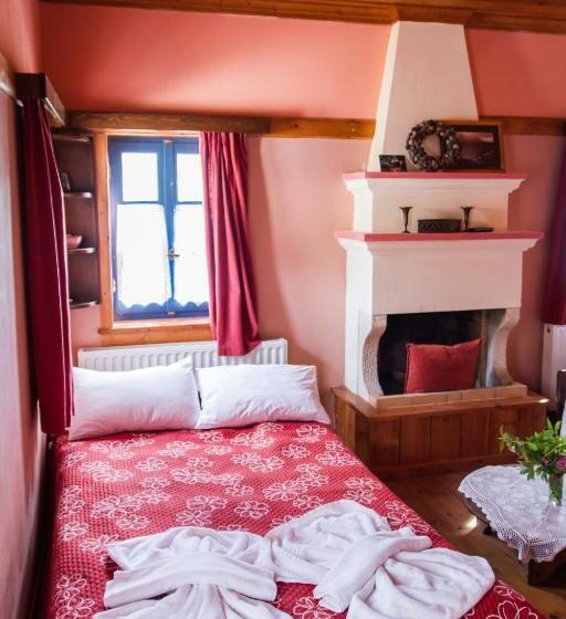 اتاق استاندارد چهار تخته, Napoleon Zaglis Guesthouse