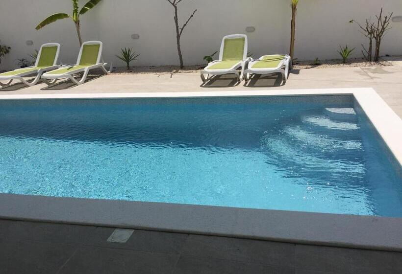Номер Deluxe с Балконом, Diklo Beach Rooms Adults Only