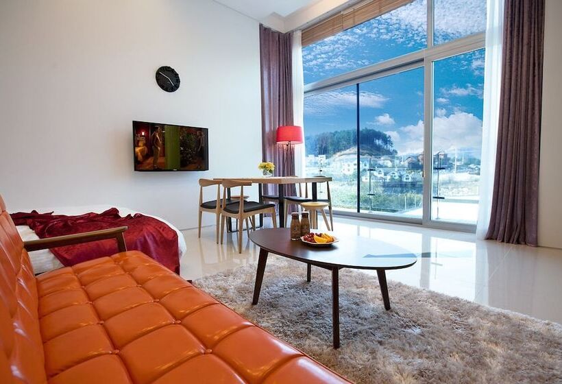 اتاق لوکس, Ethren Resort