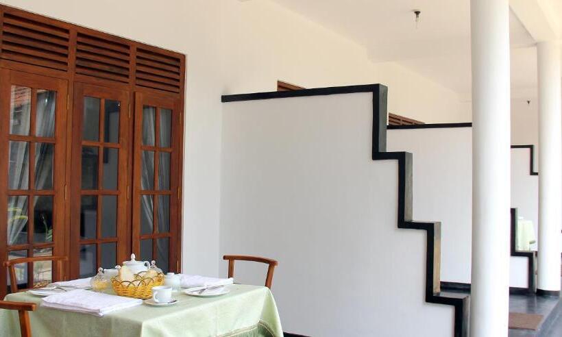 Номер Стандарт Вид на Сад, Anara Villa